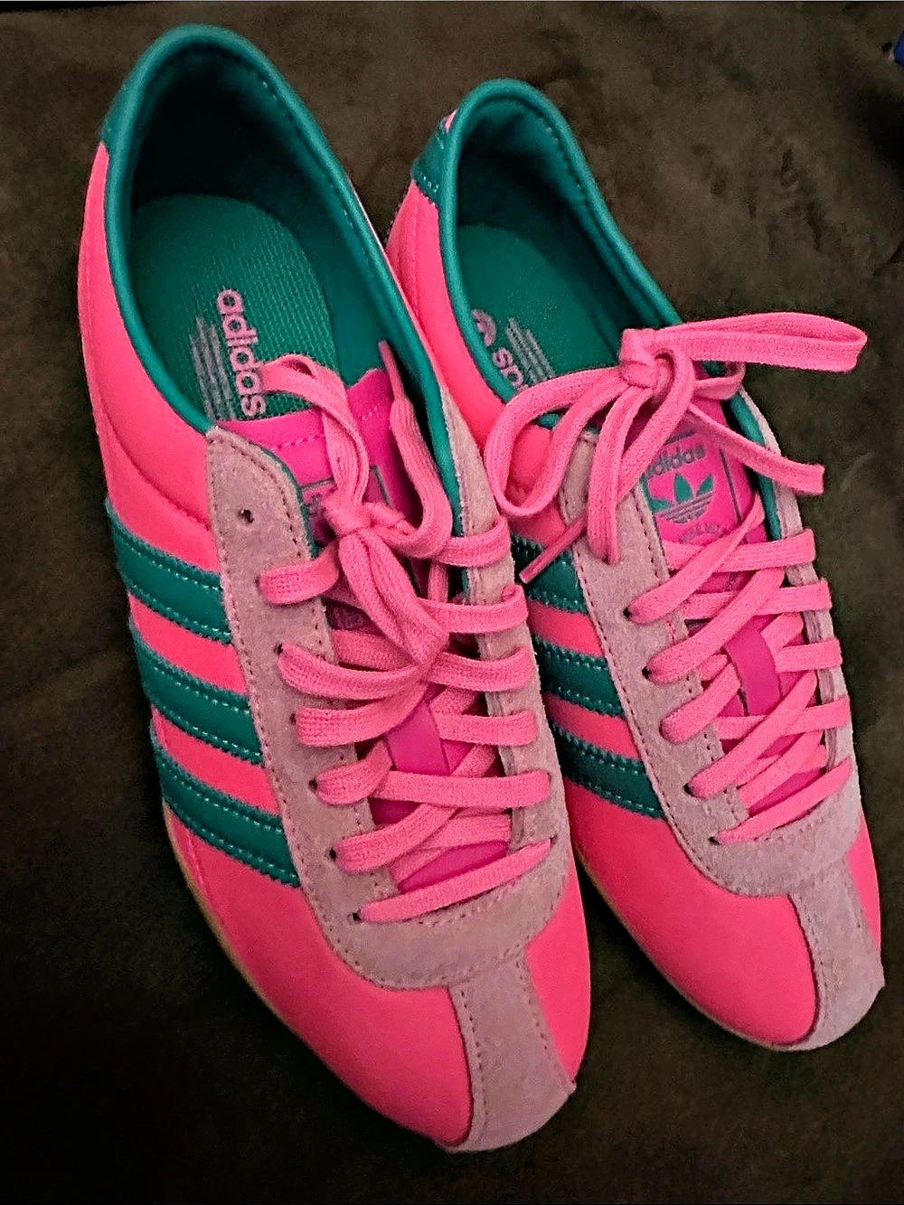 adidas Tokyo Sneakers Pink & Green US 61⁄2